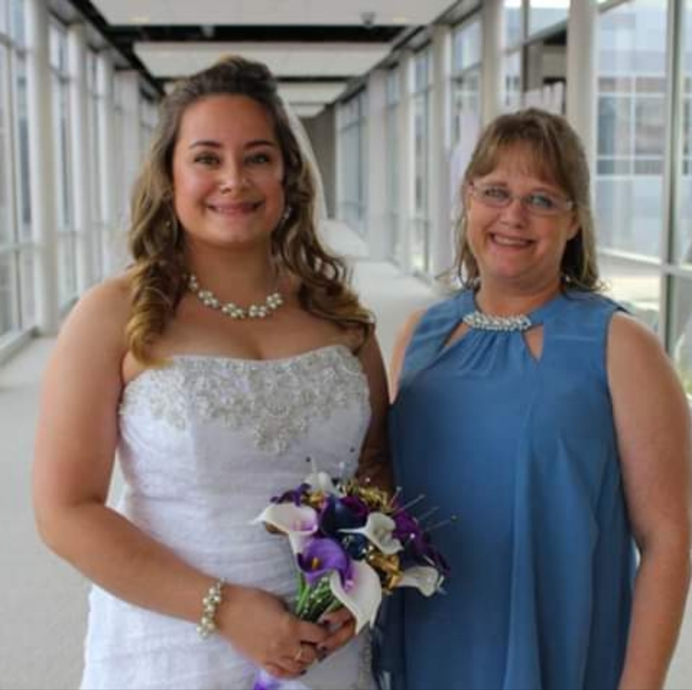 Wedding dress - Picture 5 of 6